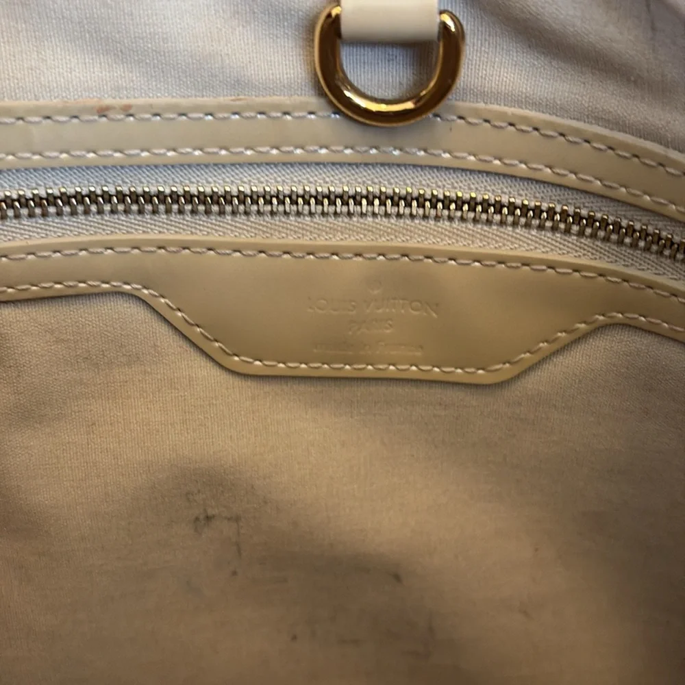 LOUIS VUITTON Wilshire MM Tote Bag Dune Tan Ivory Patent Leather Vernis Dust bag - Picture 15 of 16